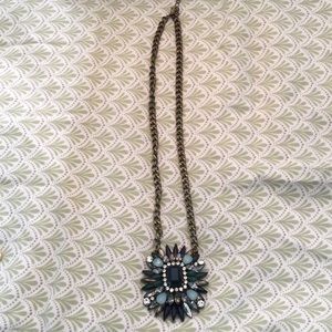 Short chained j crew necklace